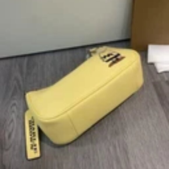 Coach X Peanuts Teri Shoulder Bag With Charlie Brown CBJ83 Authentic - Picture 5 of 8